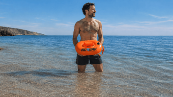 Where to keep your phone and keys when swimming at the beach